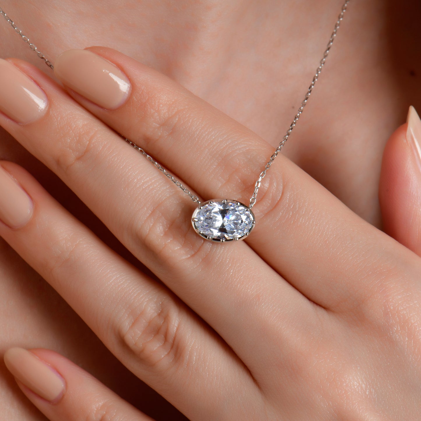 Swarovski Elips Baget Kadın Kolye