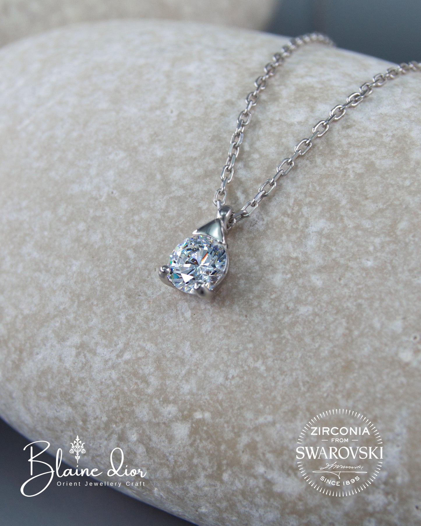 Swarovski Tek Taş Damla Kadın Gümüş Kolye