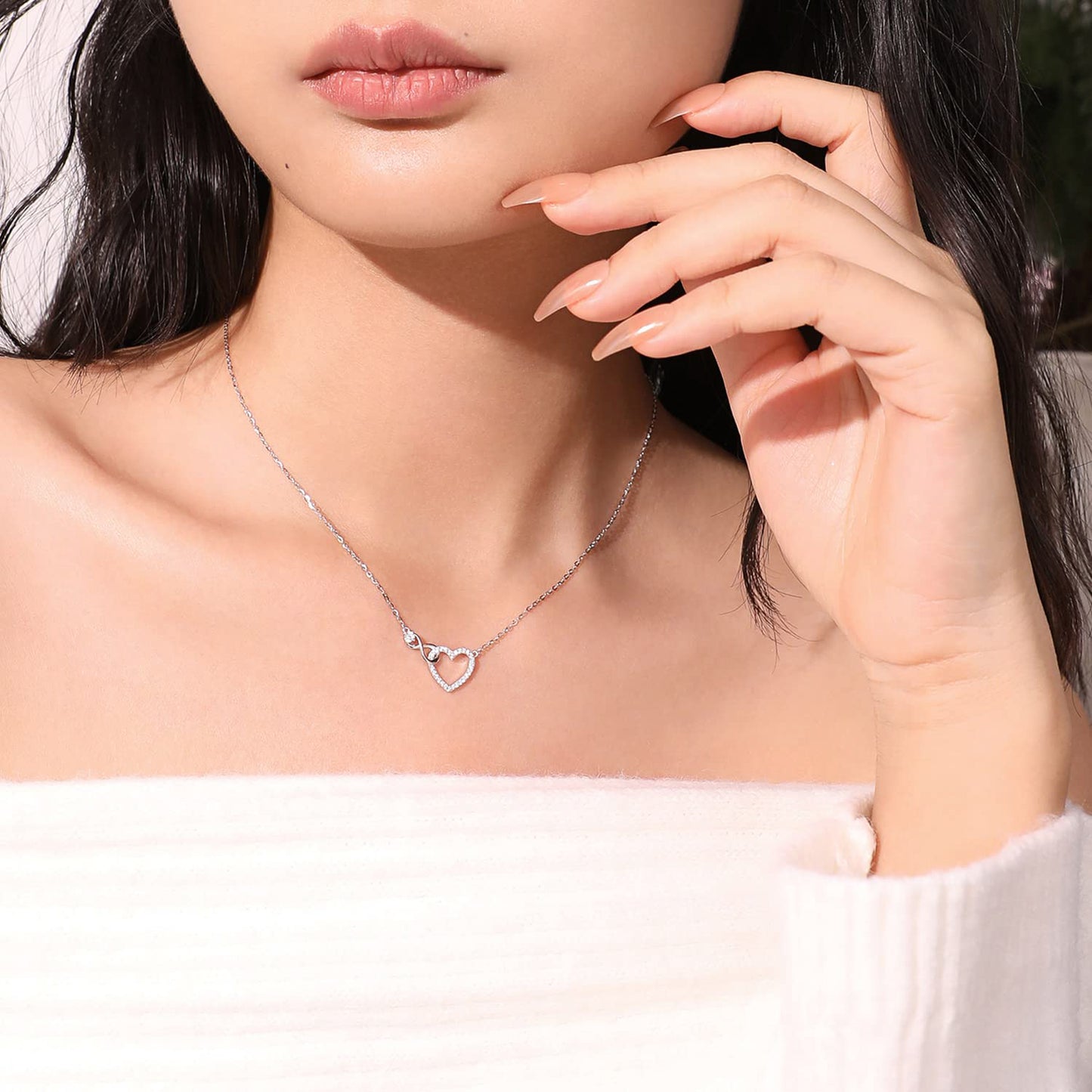 Swarovski Sonsuz Aşk Kadın Kolye