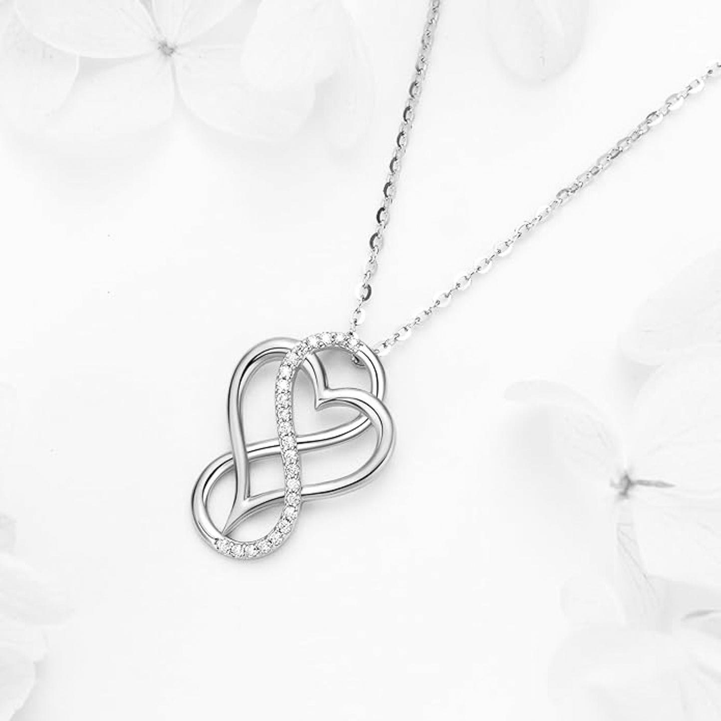 Swarovski Sonsuz Aşk Kadın Kolye