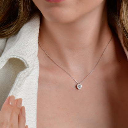 Swarovski Kalbimdeki Tek Taş Gümüş Kolye