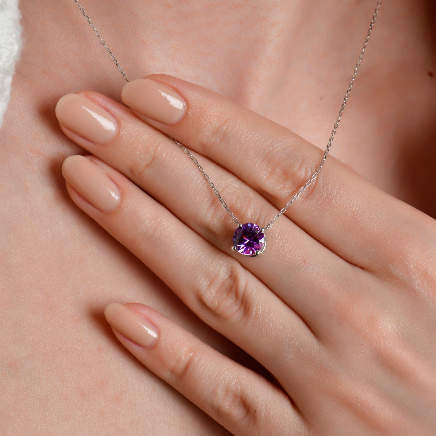 Swarovski Tek Taş Mor Aşk Kadın Kolye