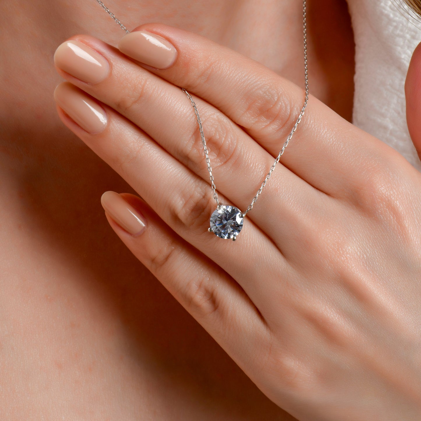 Swarovski XL Tek Taş Kadın Kolye