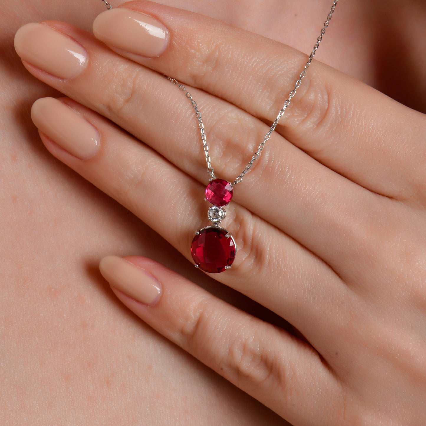 Swarovski Zirconia Ruber Kalbin Rengi Kadın Kolye